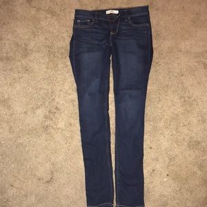 HOLLISTER JEANS !! 🌸